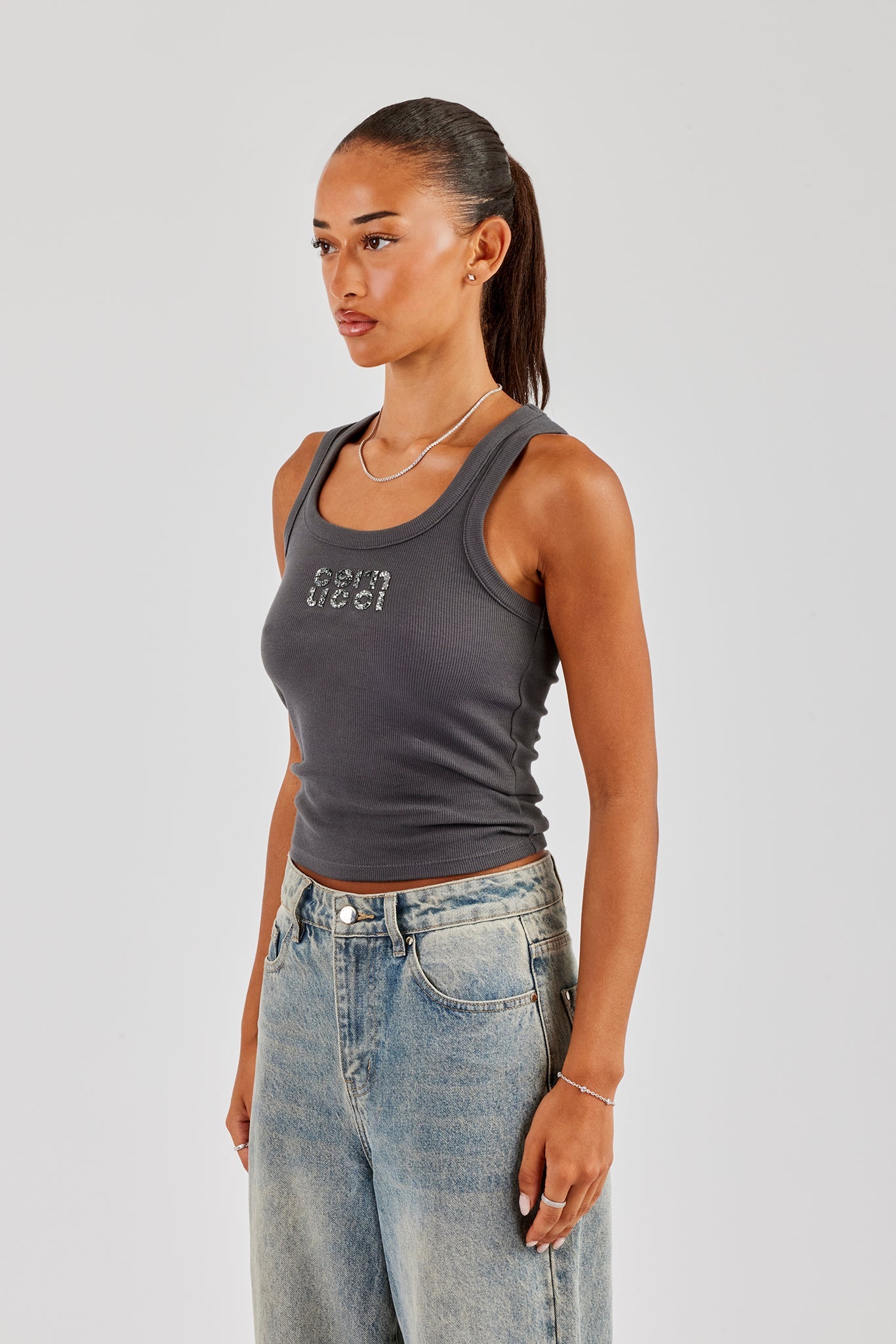 Glitter Applique Rib Scoop Neck Vest - Charcoal